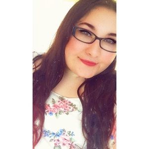 Meet your Posher, Anastasia